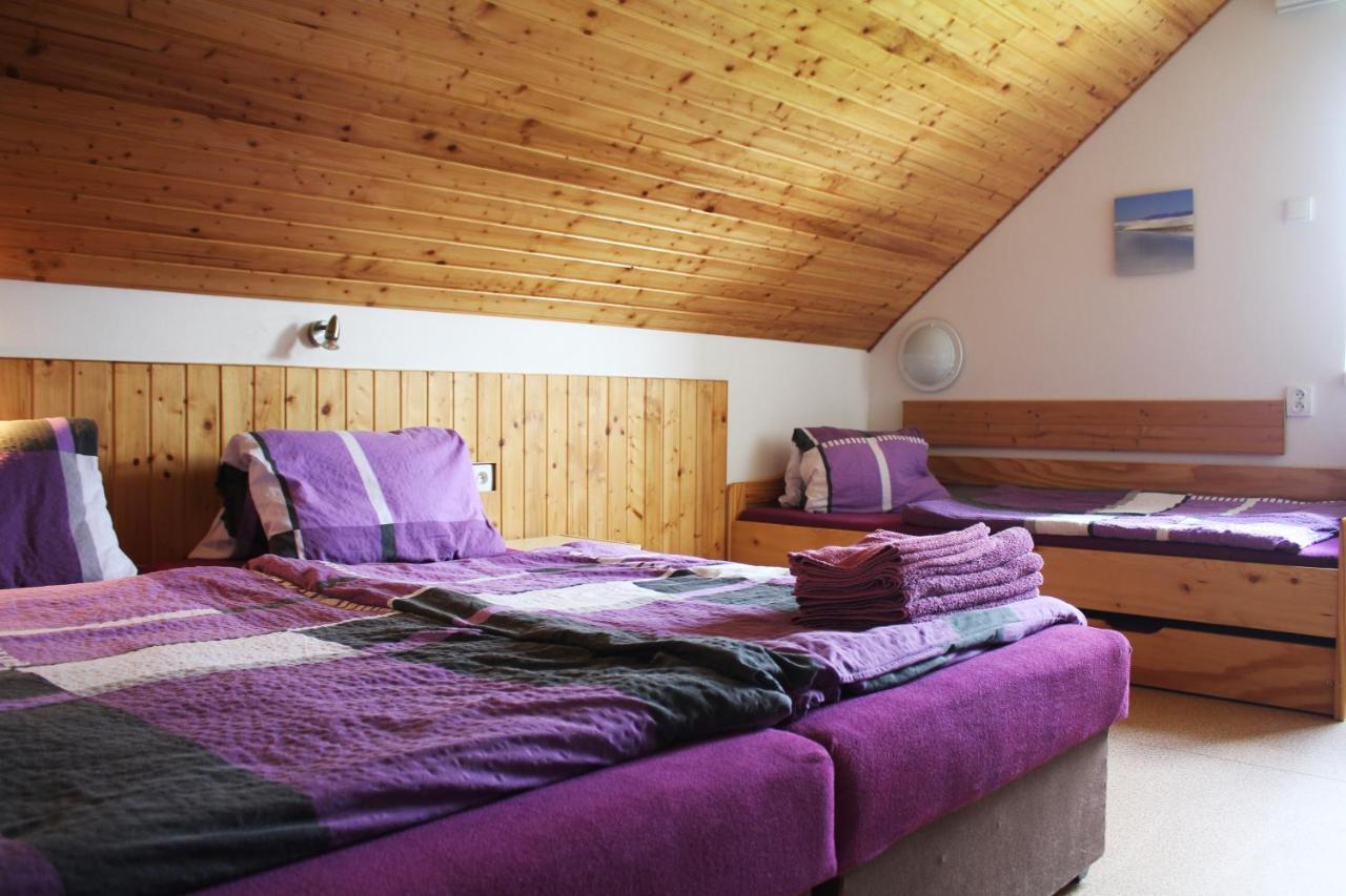 Apartmany Fialka Касперске Хори Екстериор снимка
