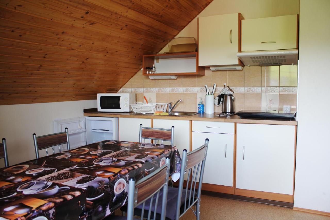 Apartmany Fialka Касперске Хори Екстериор снимка
